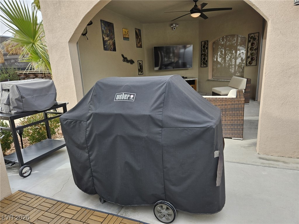 Photo 8 of 39, 8175 Arville Street #370
