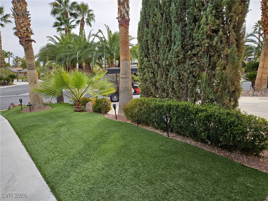 Photo 12 of 39, 8175 Arville Street #370
