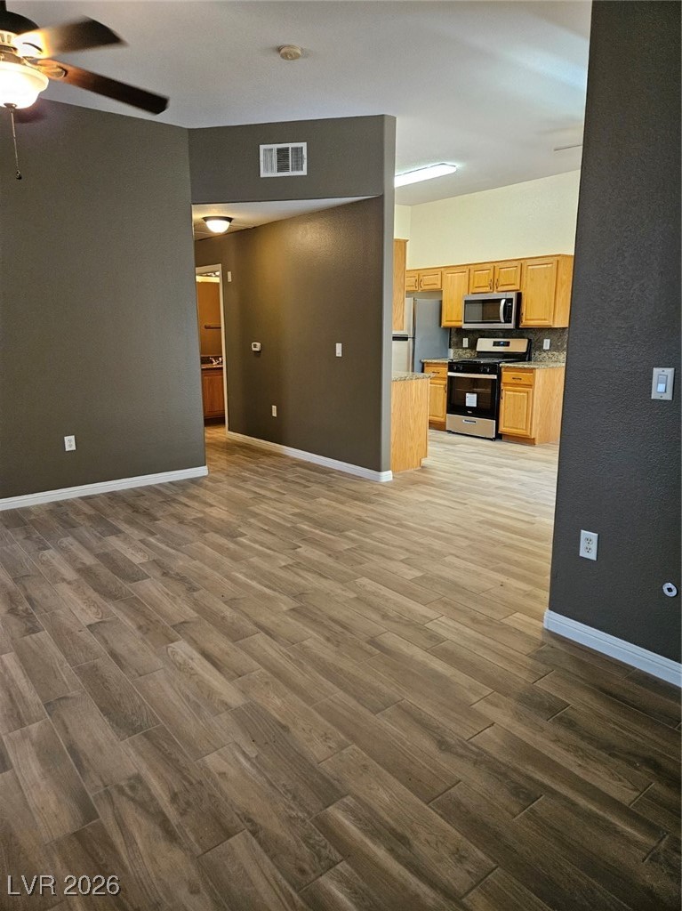 Photo 10 of 28, 700 CARNEGIE Street #4113
