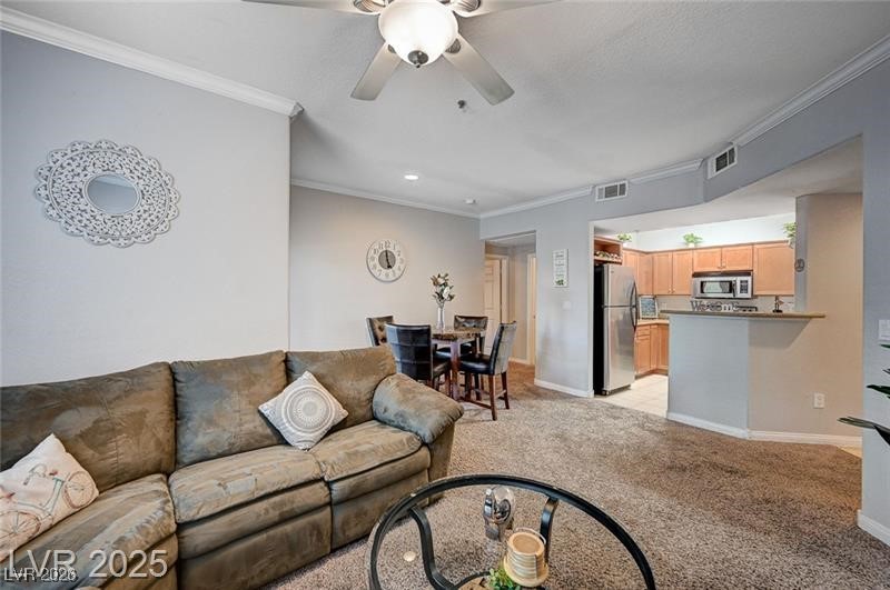 Photo 15 of 37, 4400 S Jones Boulevard #1119