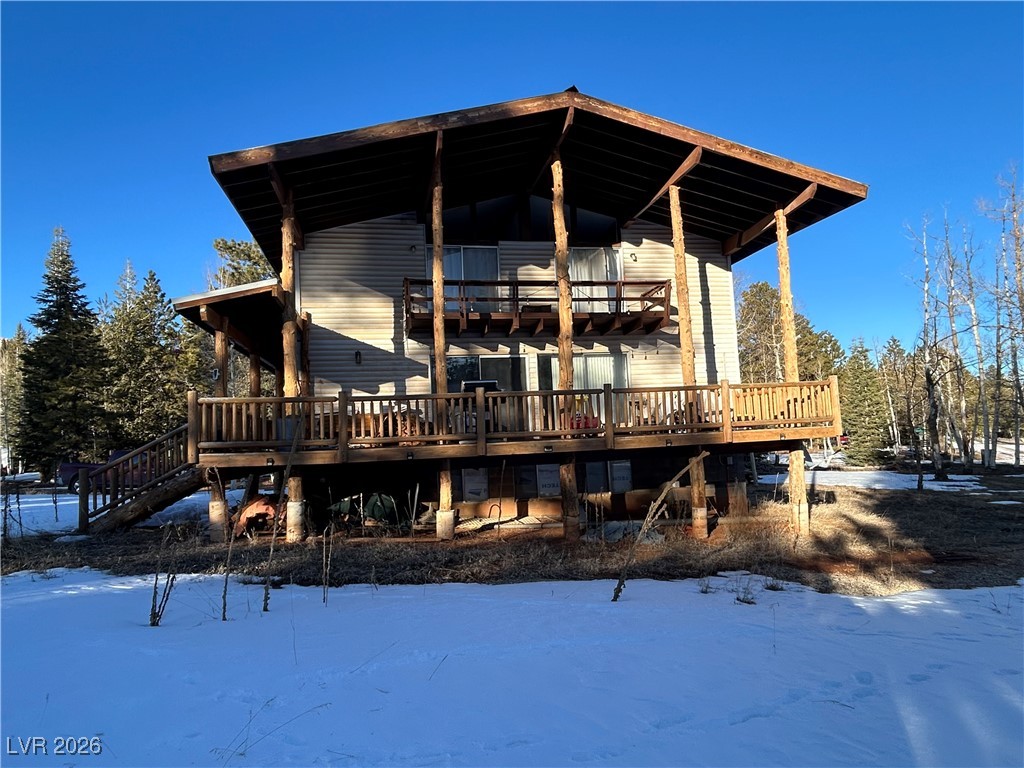 1330 W Strawberry Point Road, Duck Creek Village