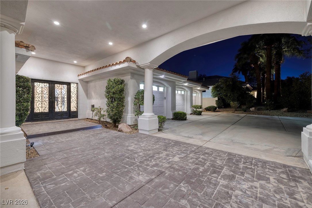Photo 2 of 7421 Silver Palm Avenue