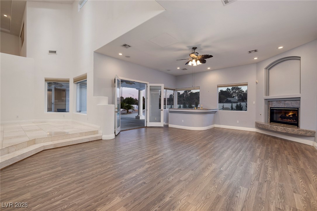 Photo 14 of 52, 7421 Silver Palm Avenue