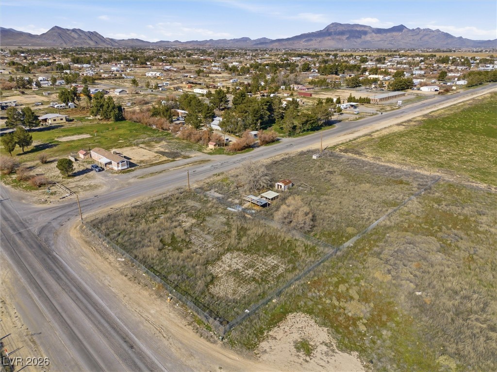 Photo 11 of 23, 470 W Basin Avenue