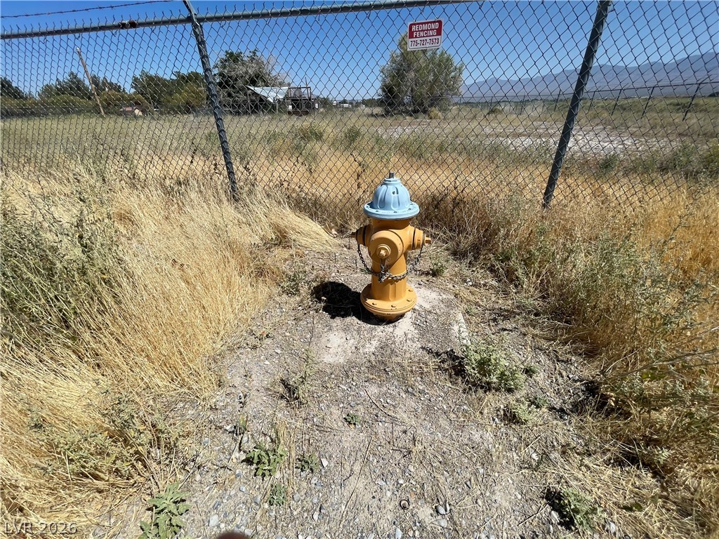 Photo 3 of 470 W Basin Avenue
