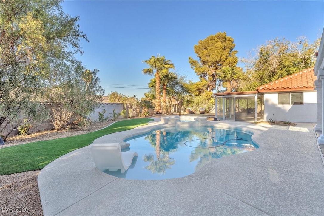 Photo 65 of 83, 2868 Vista Del Sol Avenue