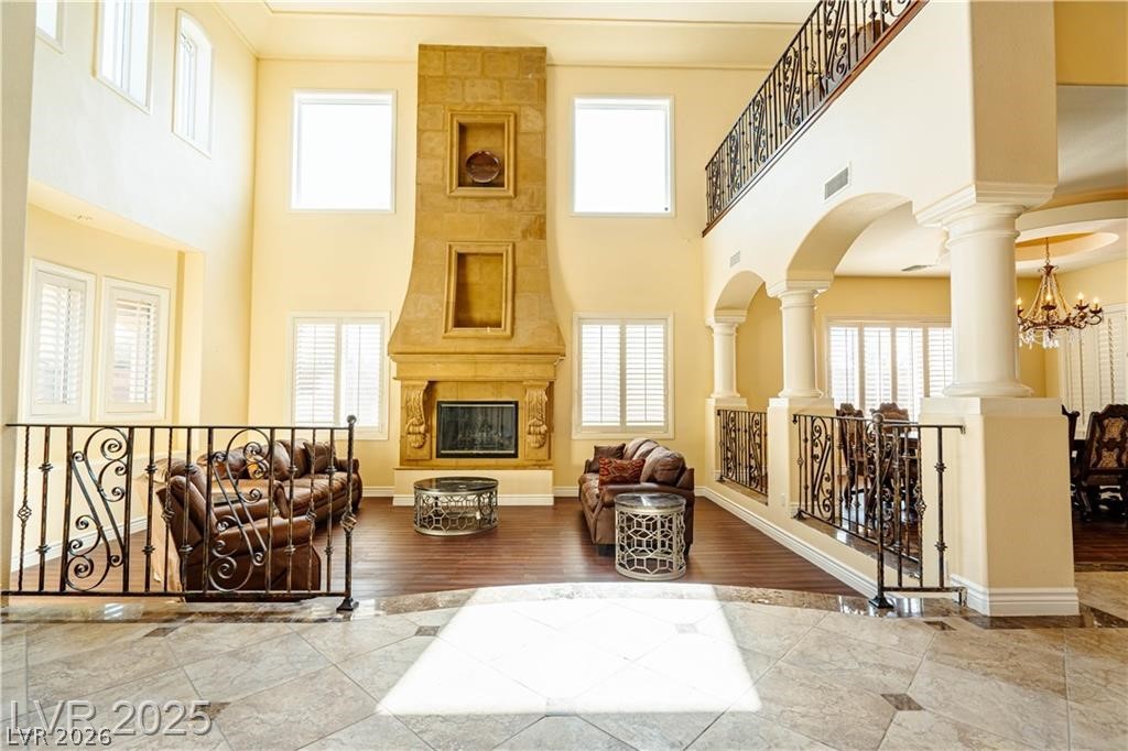 Photo 9 of 71, 861 Majestic Ridge Court