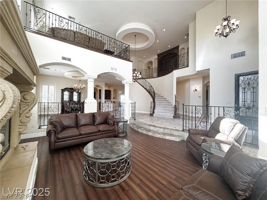 Photo 8 of 71, 861 Majestic Ridge Court