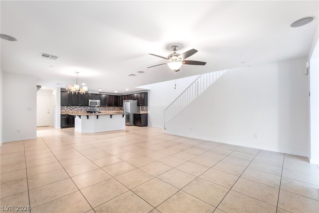 Photo 10 of 39, 3052 Camino Rico Avenue