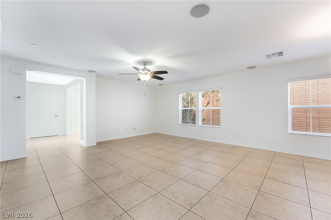 Photo 11 of 39, 3052 Camino Rico Avenue