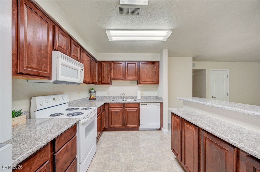 Photo 17 of 45, 4401 Alexis Drive #440