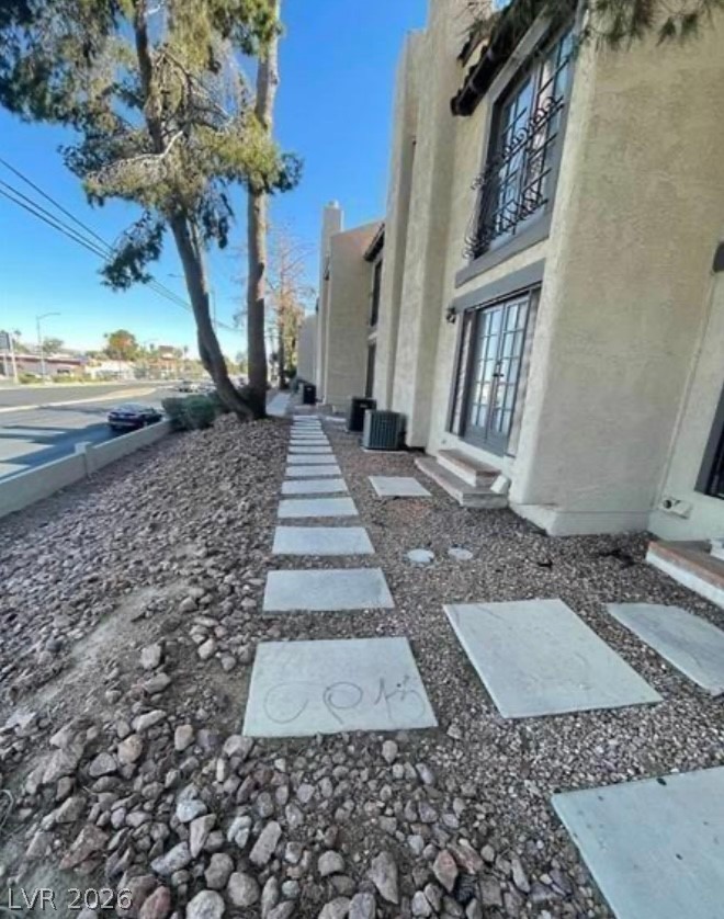 Photo 2 of 2818 Calle Del Oro