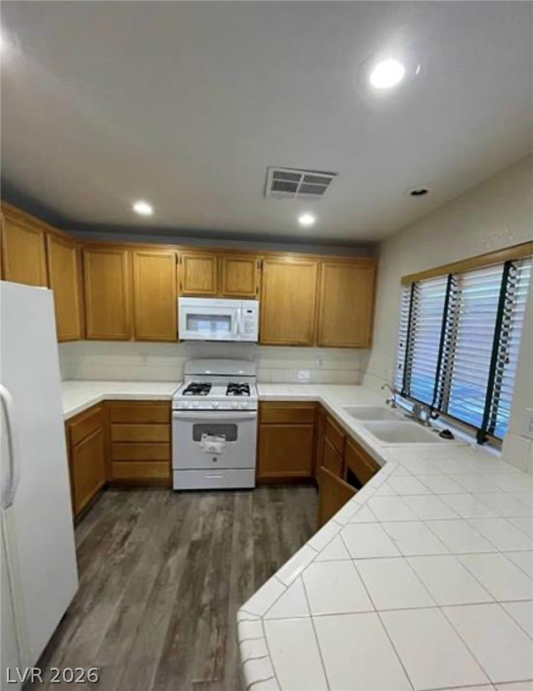 Photo 10 of 44, 7517 Apple Cider Street