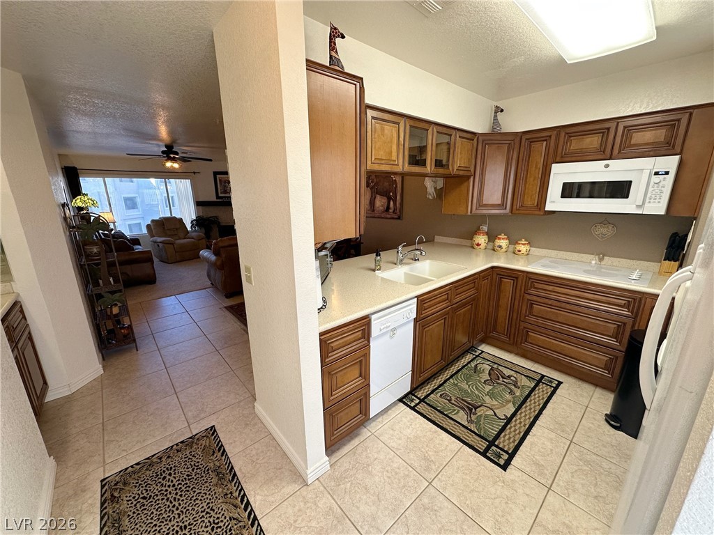 Photo 3 of 2076 Mesquite Lane #302