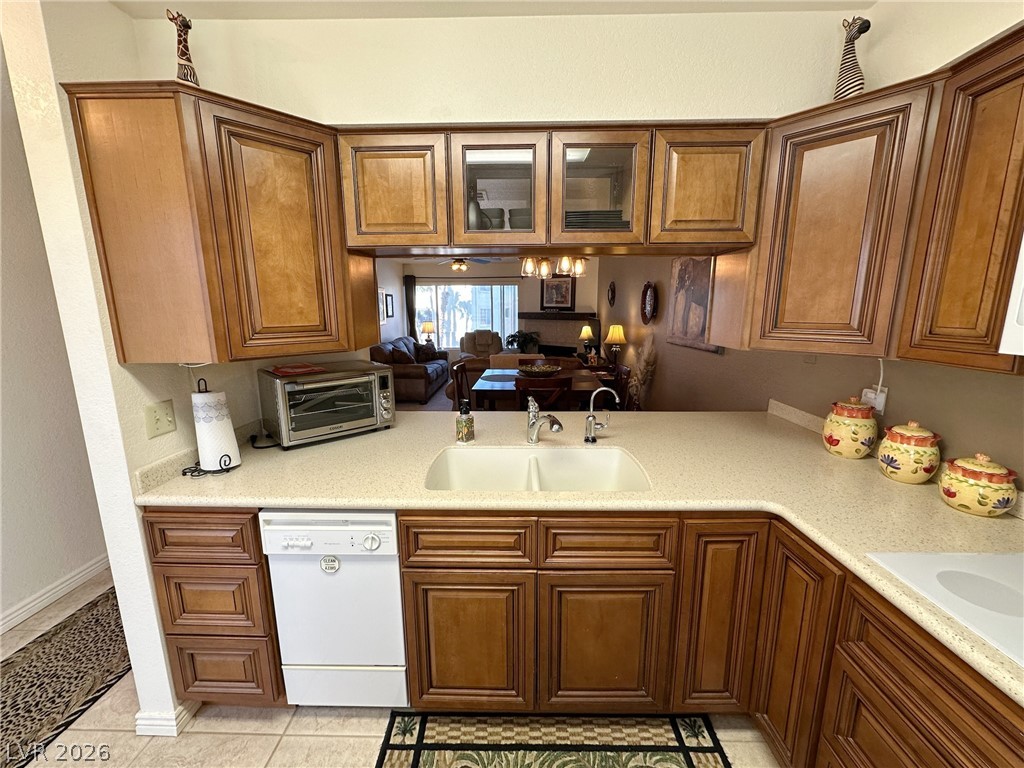 Photo 8 of 47, 2076 Mesquite Lane #302