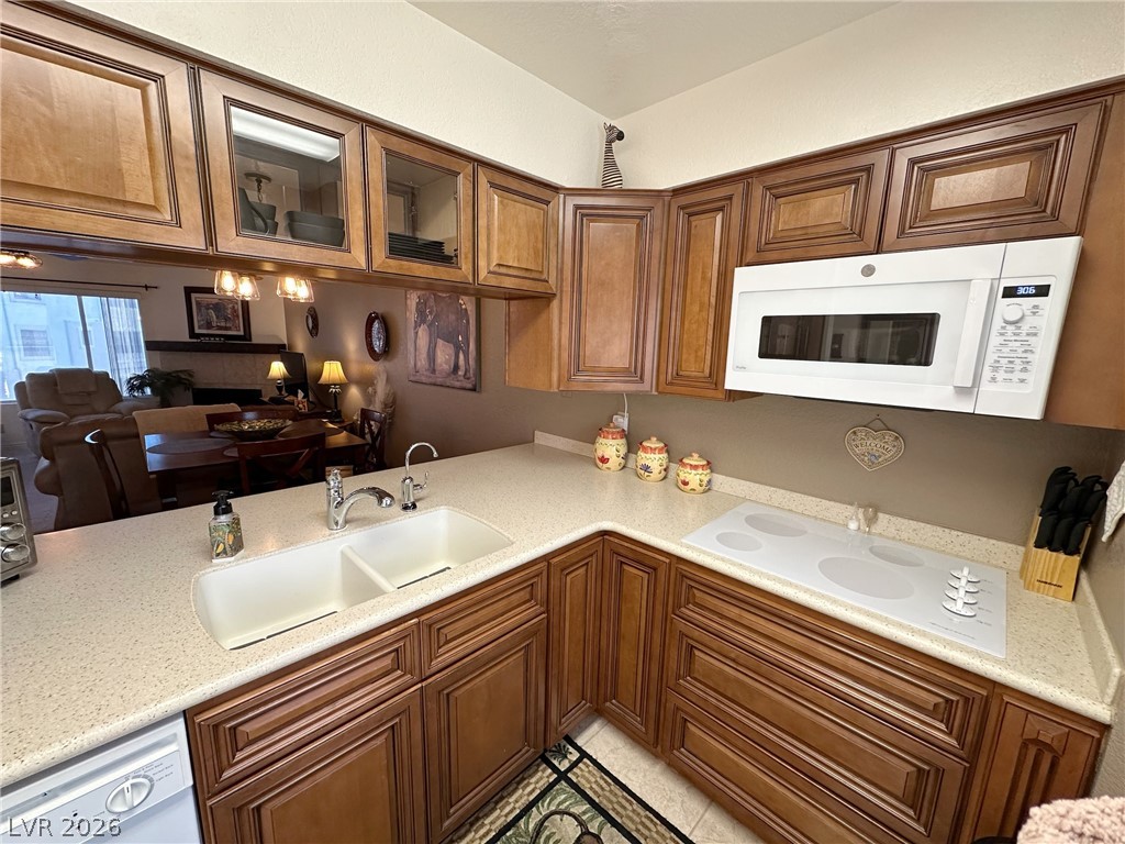 Photo 9 of 47, 2076 Mesquite Lane #302