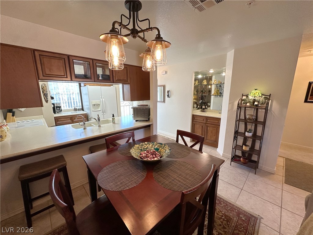 Photo 15 of 47, 2076 Mesquite Lane #302