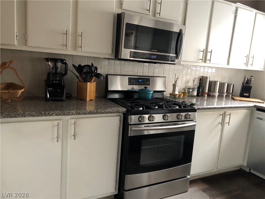 Photo 3 of 7803 Foxwood Place #4