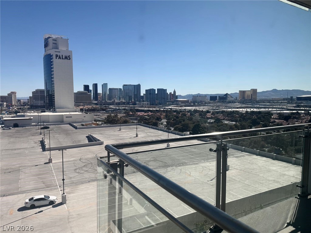 Photo 13 of 14, 4381 W Flamingo Road #11306