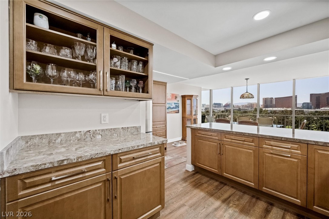 Photo 13 of 43, 3111 Bel Air Drive #8A