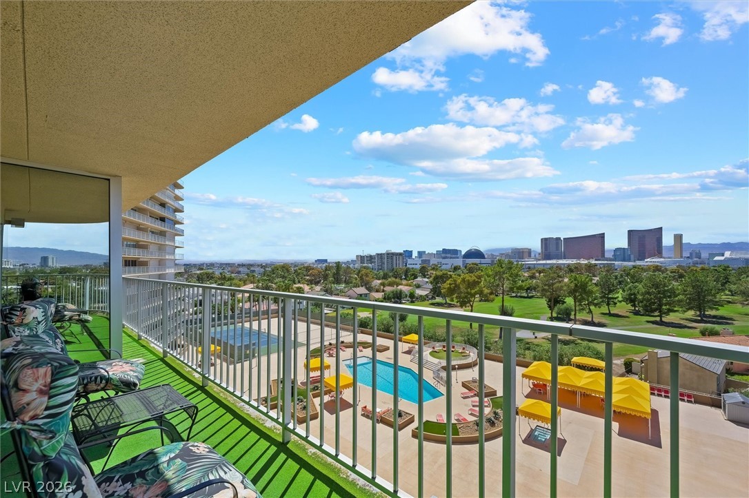 Photo 32 of 43, 3111 Bel Air Drive #8A