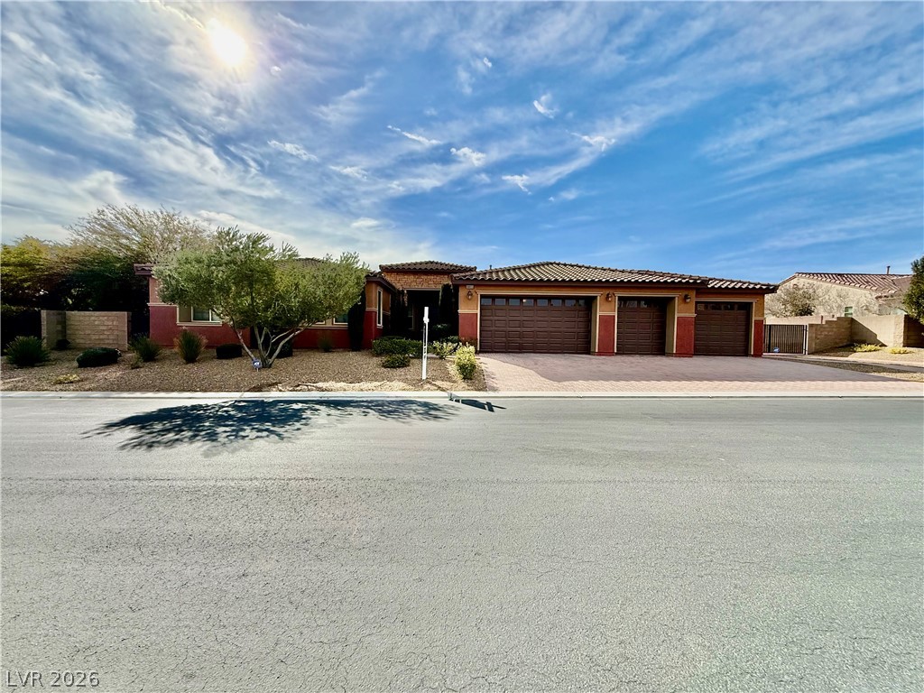 8455 Creekstone Court, Las Vegas