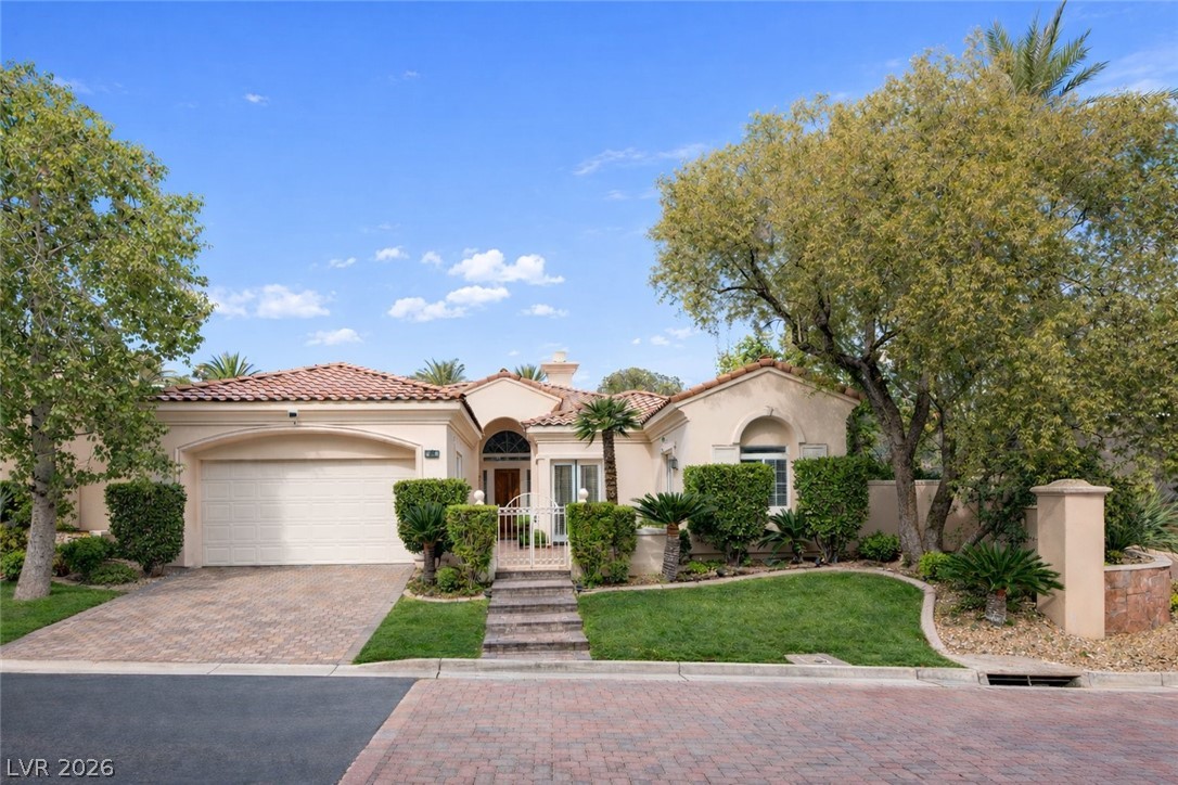 44 Caminito Amore, Henderson 89011