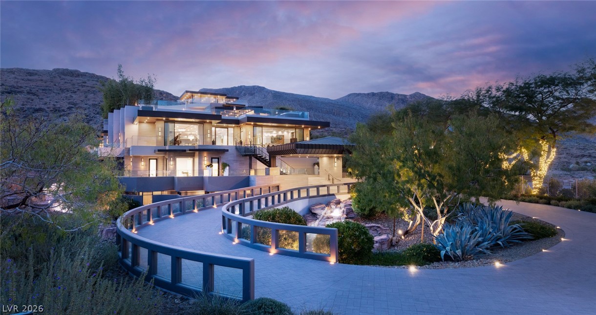 9 ECHO PEAK Lane, Las Vegas