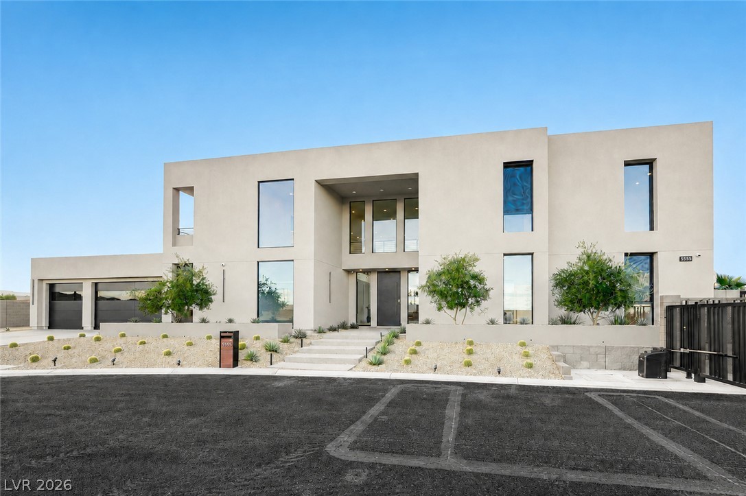 5555 Teco Avenue, Las Vegas 89118