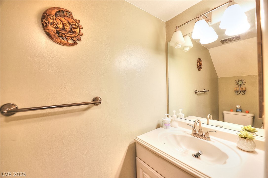 Photo 7 of 17, 1500 Hialeah Drive #C