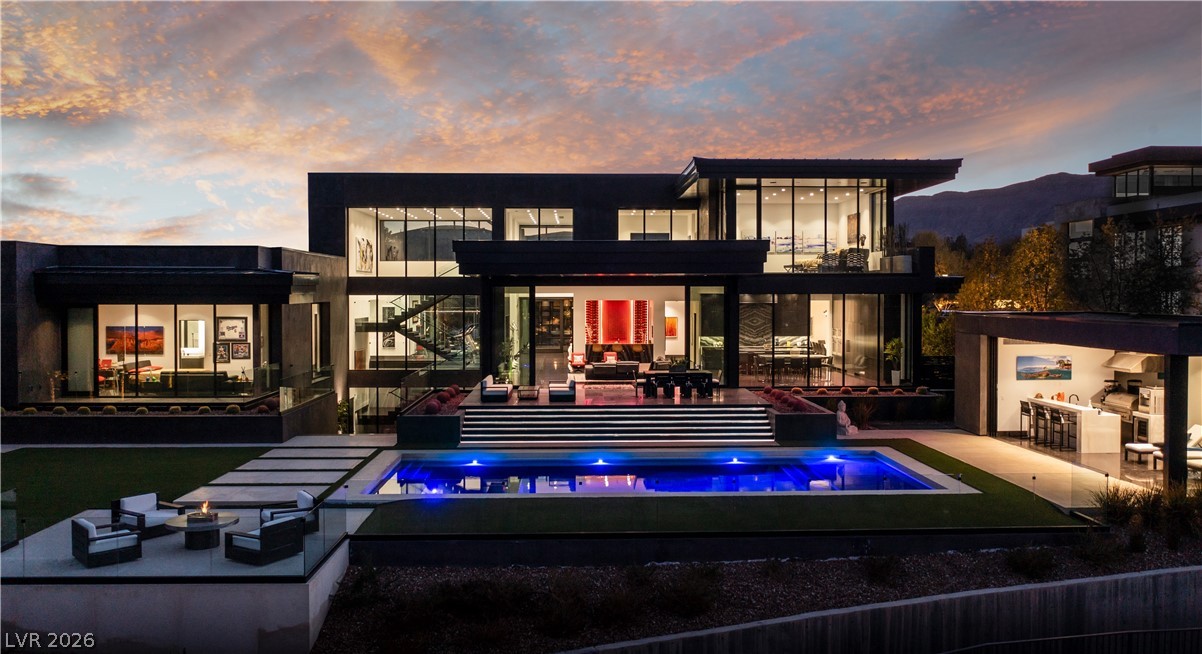44 Hawk Ridge Drive, Las Vegas