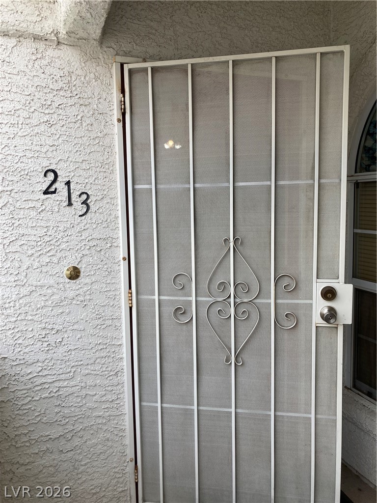 Photo 9 of 41, 1800 Edmond Street #213