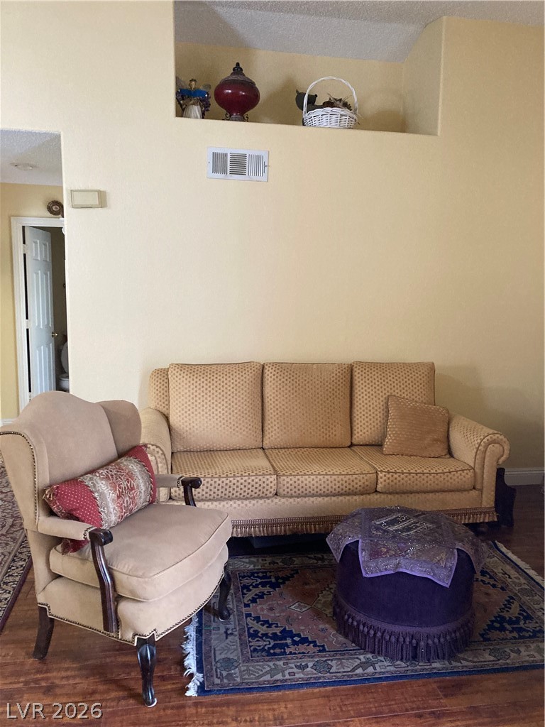 Photo 11 of 41, 1800 Edmond Street #213