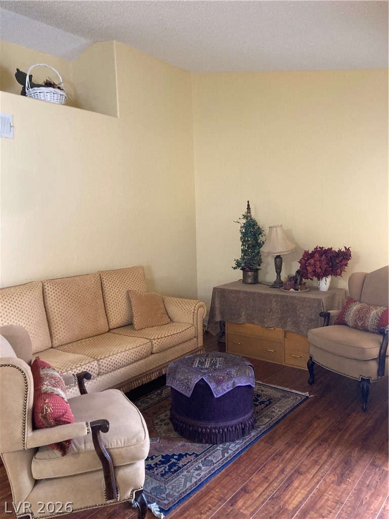 Photo 12 of 41, 1800 Edmond Street #213