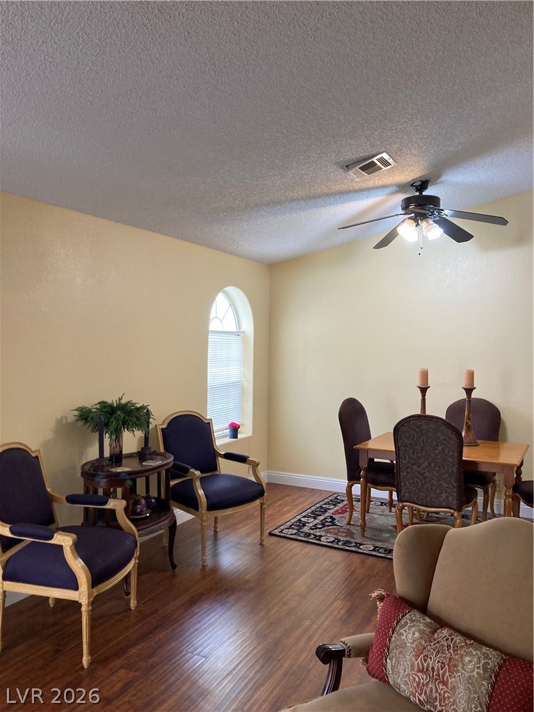 Photo 13 of 41, 1800 Edmond Street #213