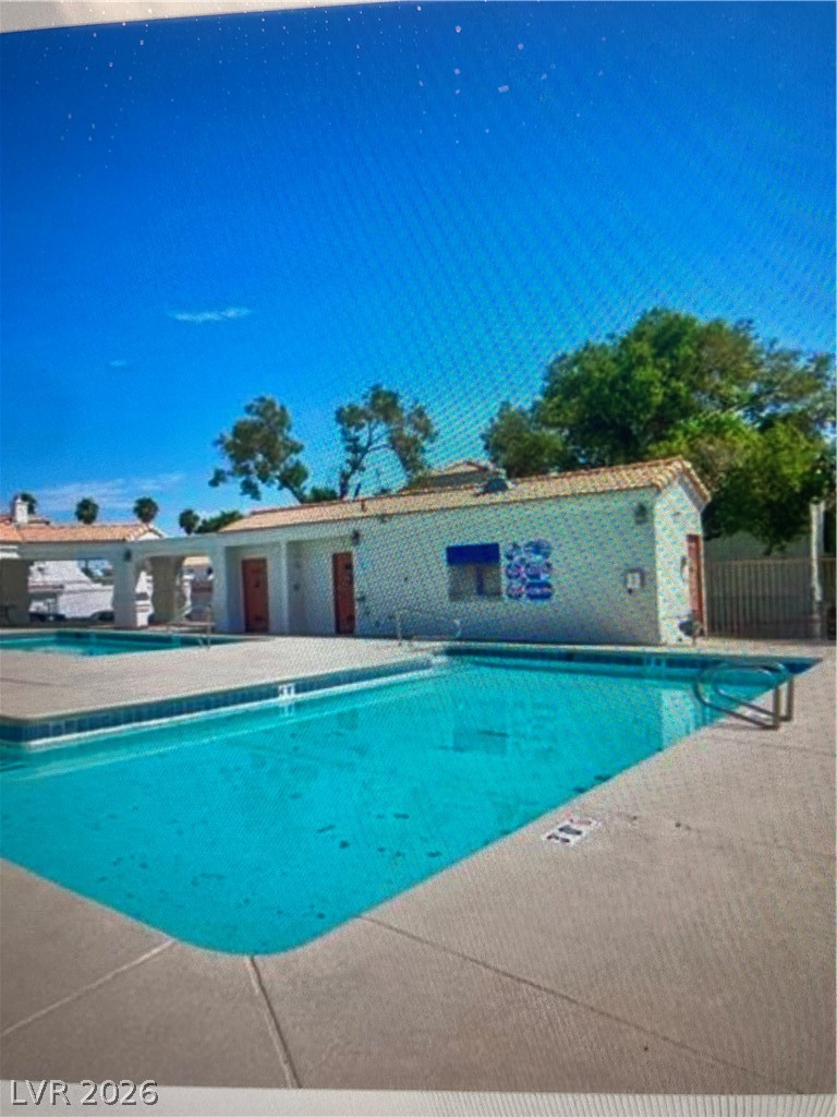 Photo 2 of 1800 Edmond Street #213