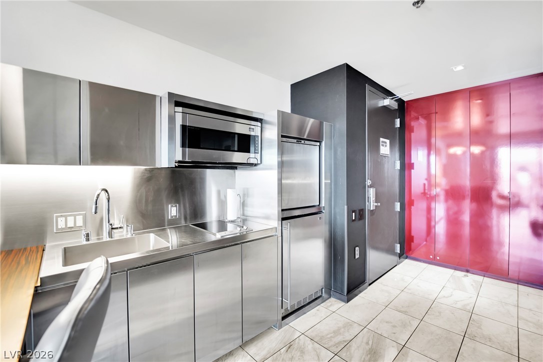 Photo 4 of 4381 W Flamingo Road #1903