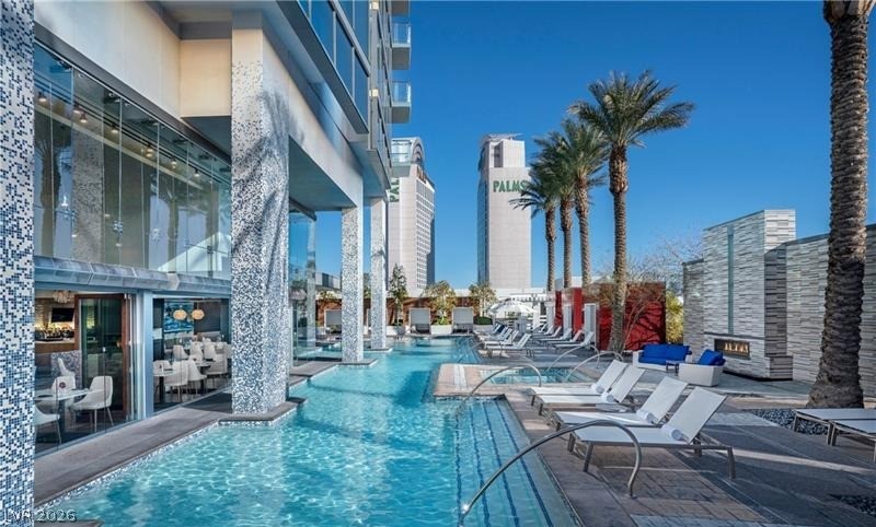 Photo 22 of 26, 4381 W Flamingo Road #1903