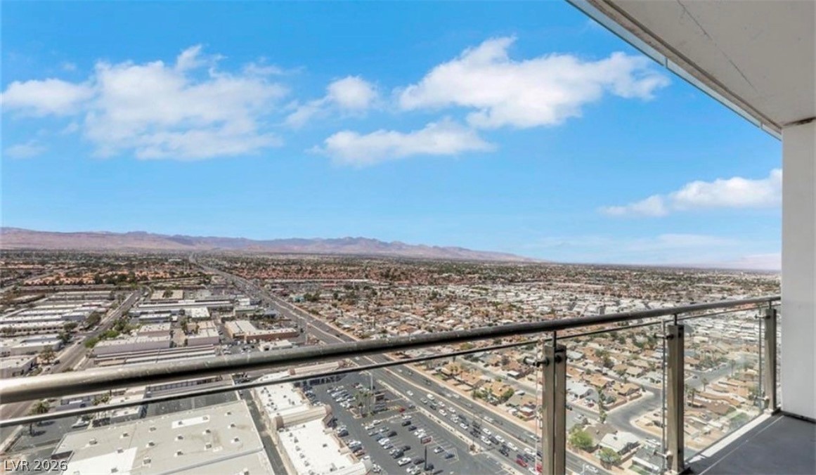 Photo 24 of 26, 4381 W Flamingo Road #1903