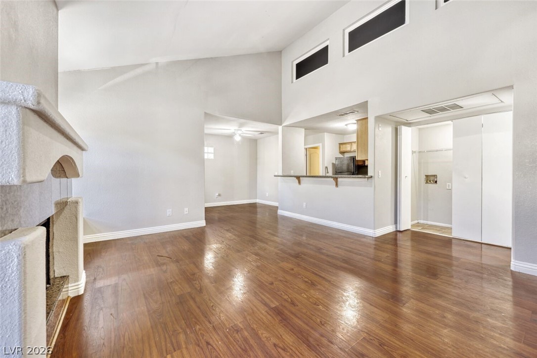 Photo 6 of 33, 3145 E Flamingo Road #2026