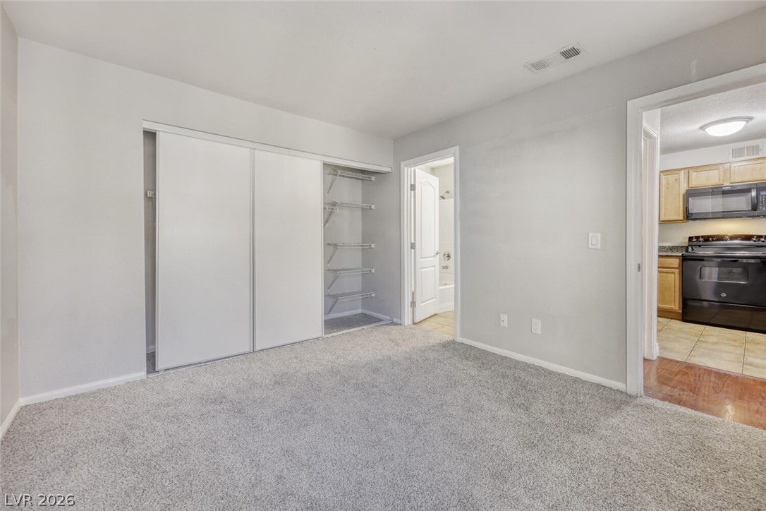 Photo 18 of 33, 3145 E Flamingo Road #2026