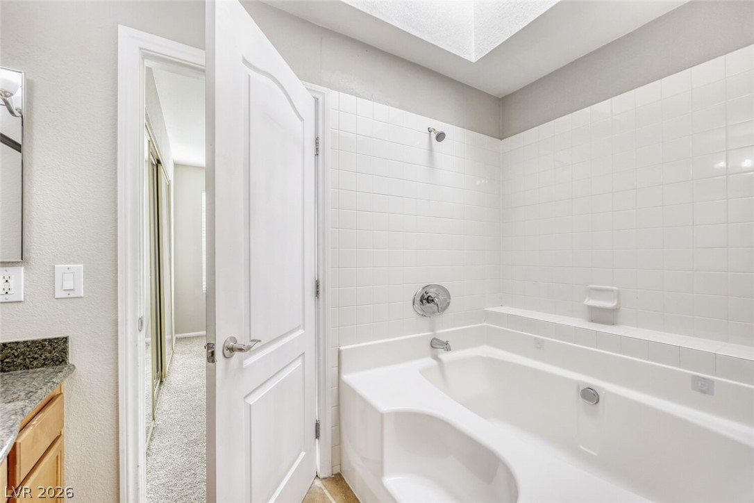 Photo 30 of 33, 3145 E Flamingo Road #2026