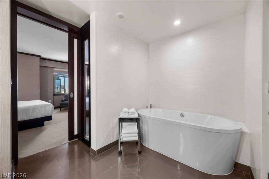 Photo 28 of 32, 2600 W Harmon Avenue #37010