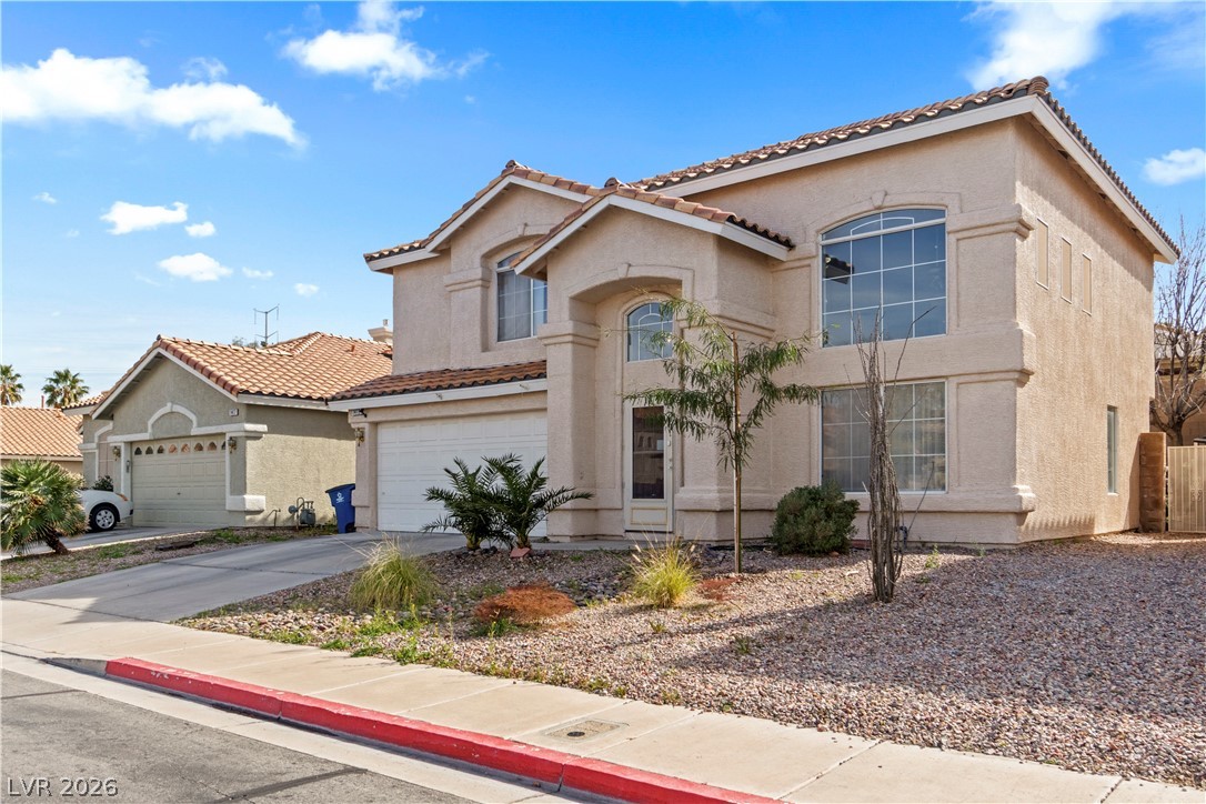 Photo 4 of 1419 Red Sunset Avenue