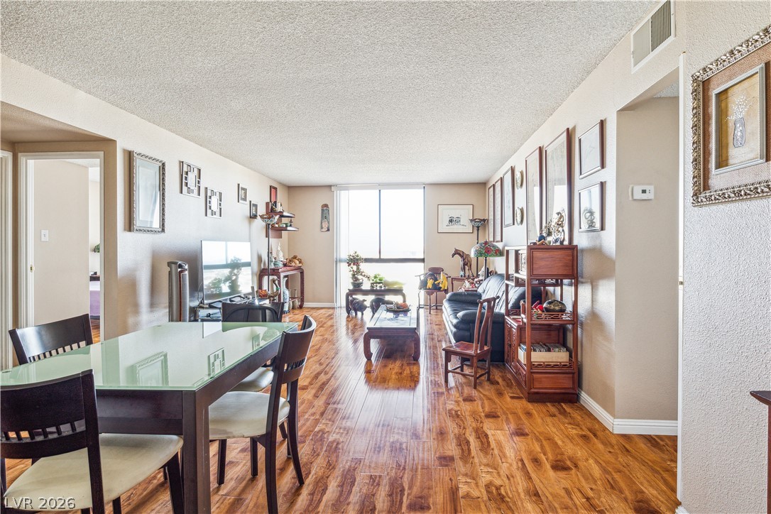Photo 10 of 23, 3930 University Center Drive #809