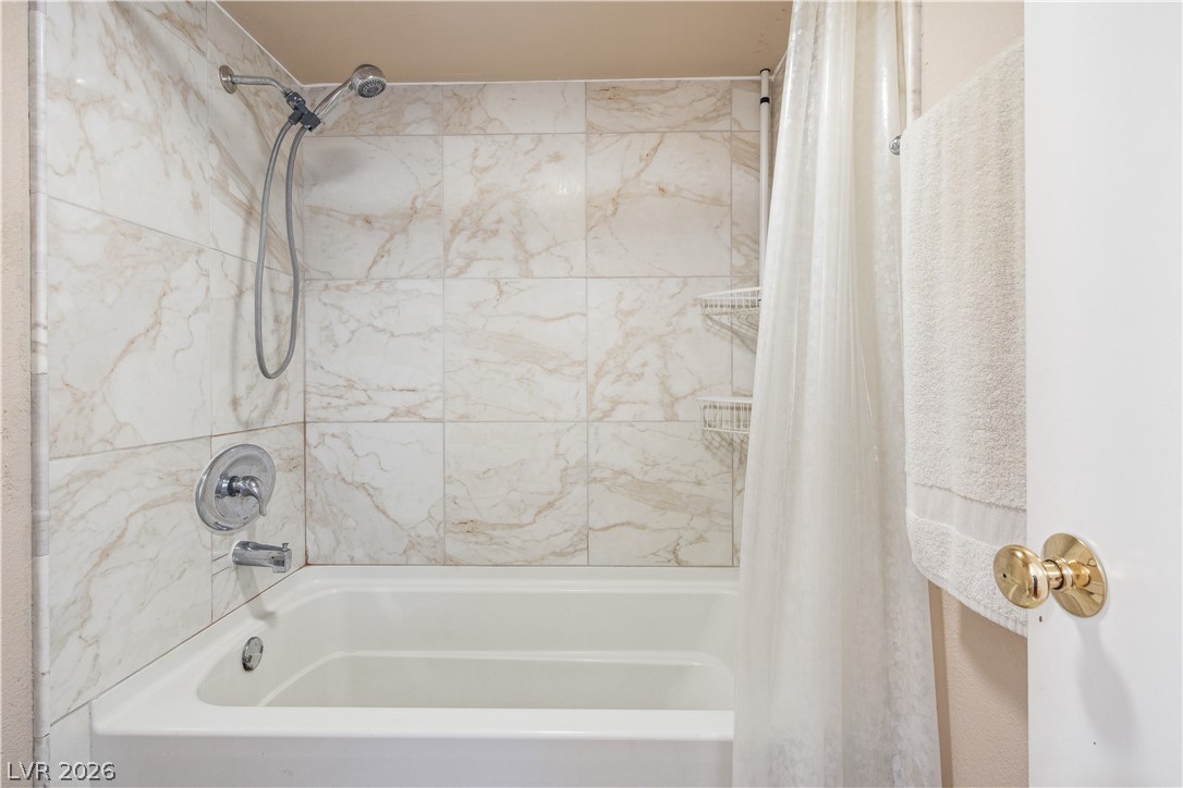 Photo 13 of 23, 3930 University Center Drive #809