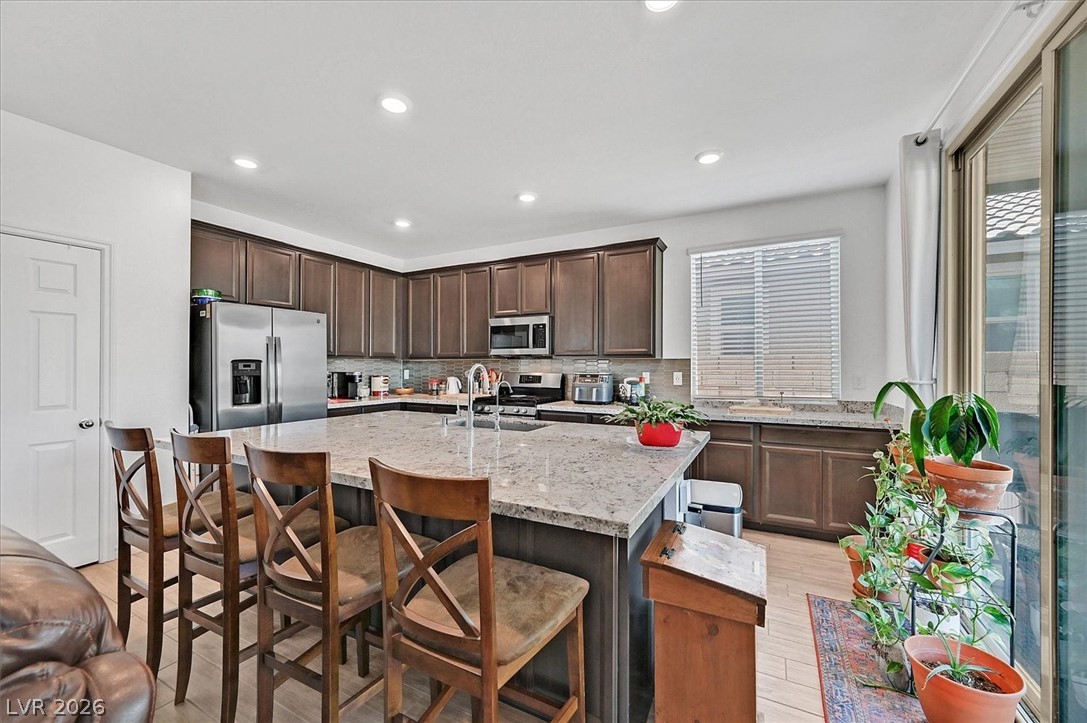 Photo 5 of 1102 Edel Hest Avenue