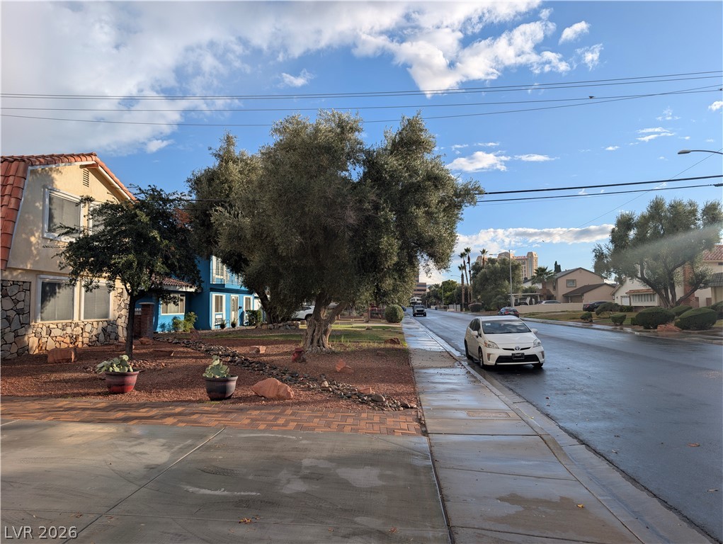 Photo 4 of 1905 Westlund Drive