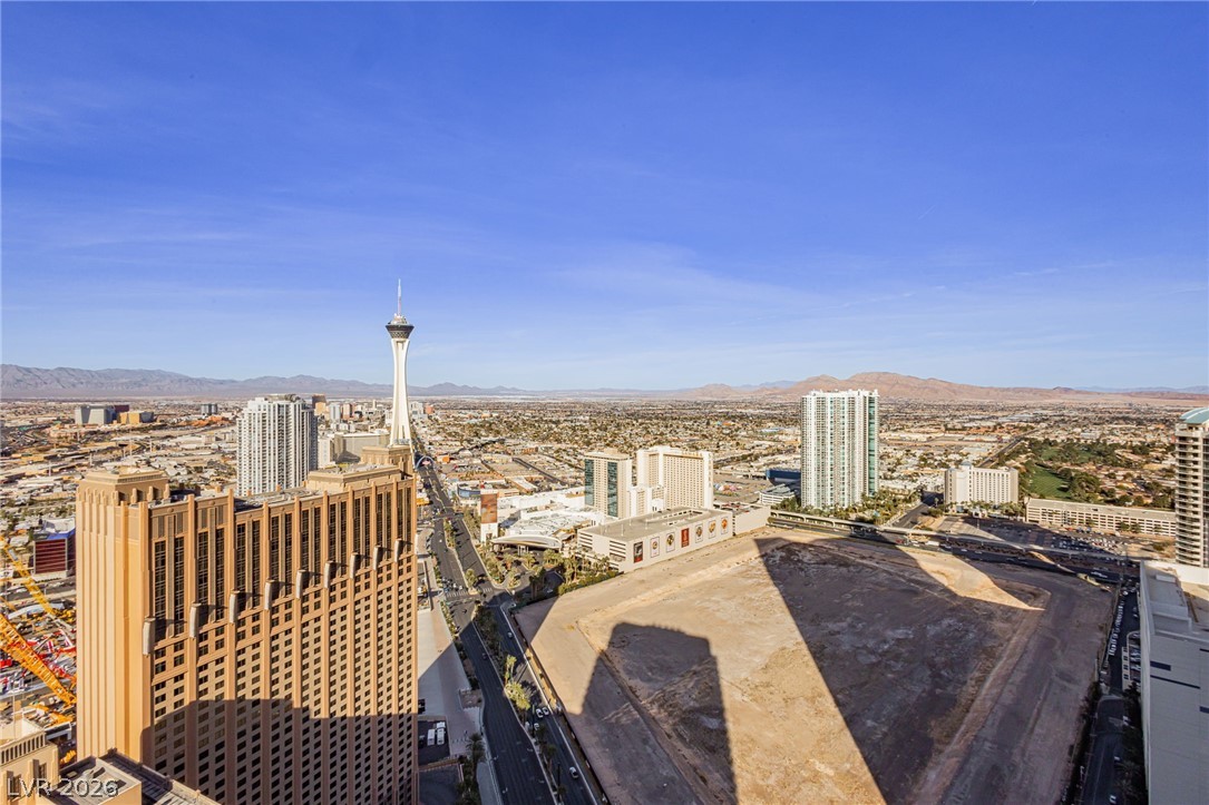 Photo 39 of 45, 2700 Las Vegas Boulevard #4203