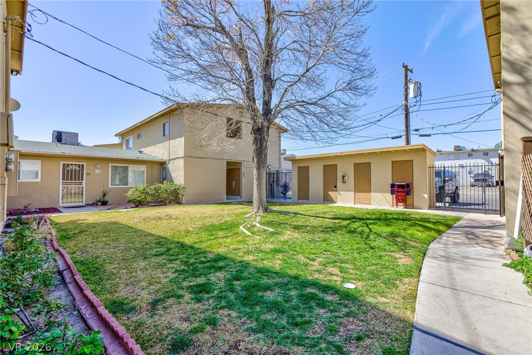 Photo 20 of 25, 3821 1/2 Daisy Street #26
